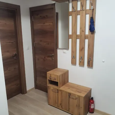Apartament детелина апартамент- Free Underground Parking Lot Varna