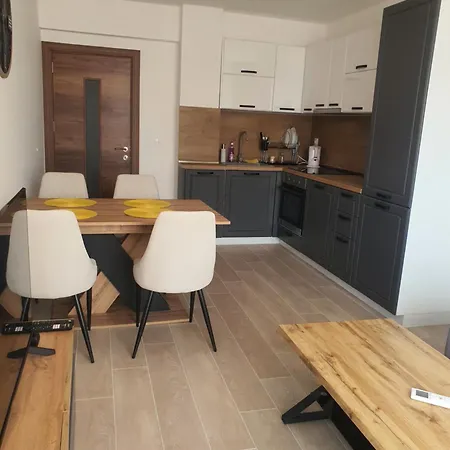 детелина апартамент- Free Underground Parking Lot Apartament