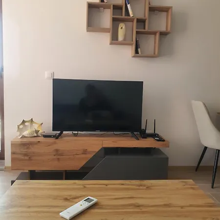 детелина апартамент- Free Underground Parking Lot Apartment *